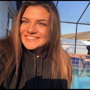 Meet your Posher, Gina